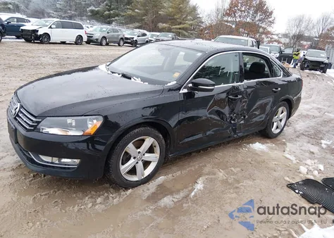 2015 Volkswagen Passat 1.8T Limited Edition z USA, uszkodzony, nr VIN 1VWAS7A38FC120133